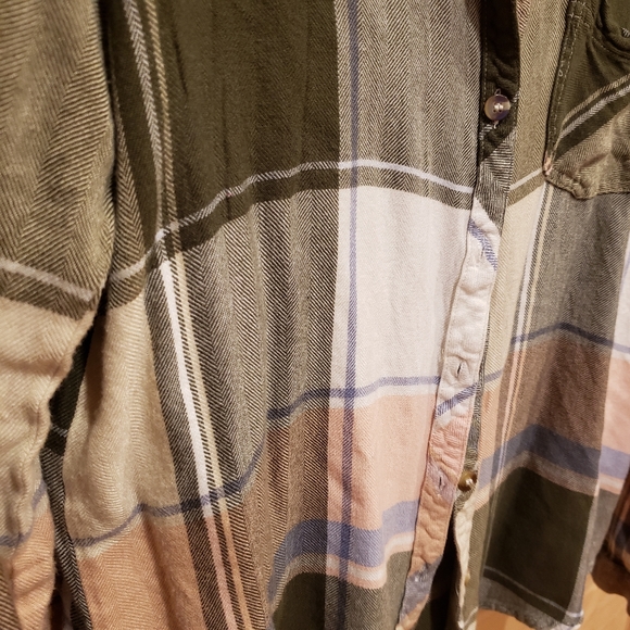 Point Zero Light Button-down - Picture 9 of 11